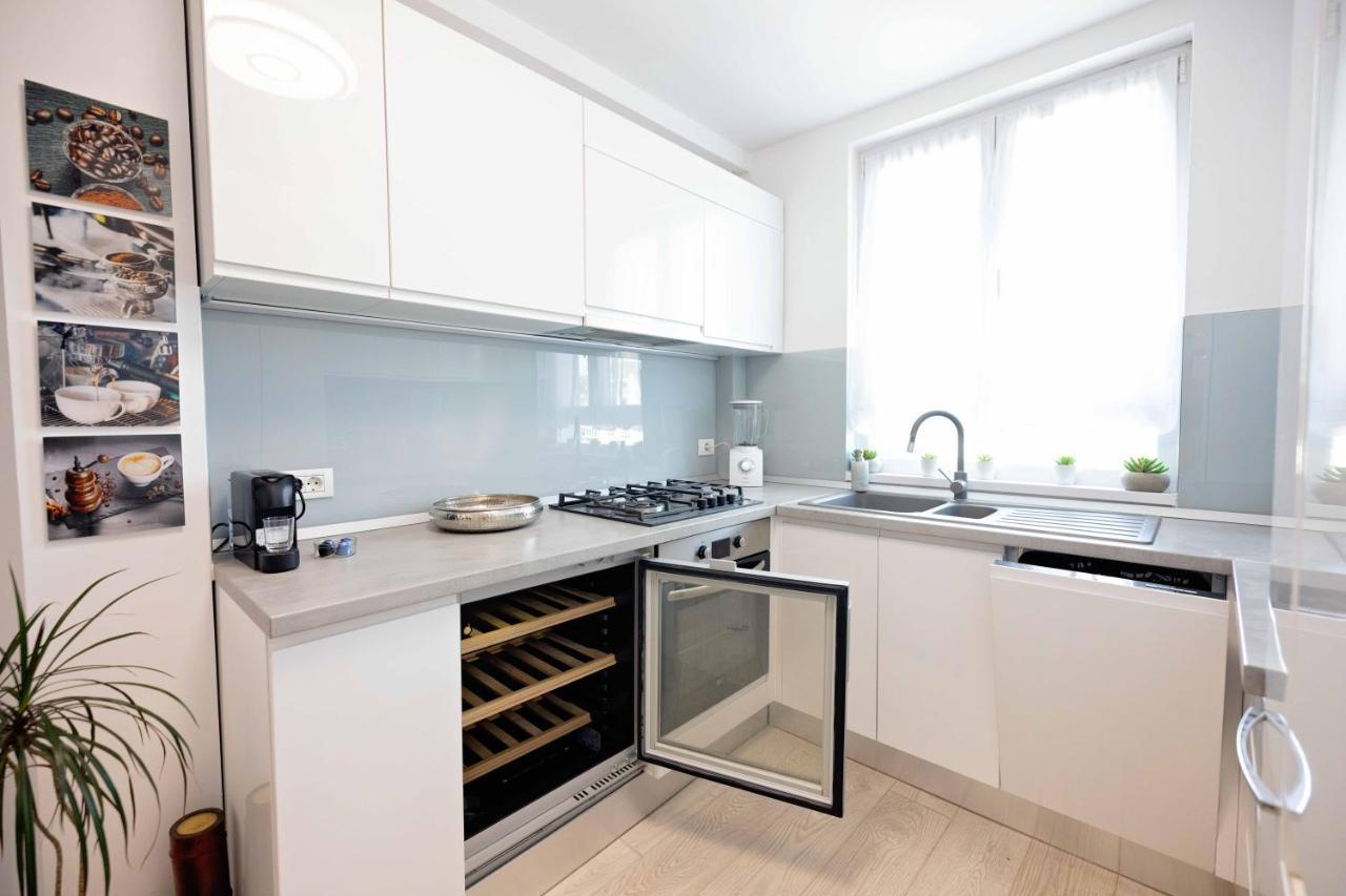 Joyful Apartment Timișoara Zewnętrze zdjęcie